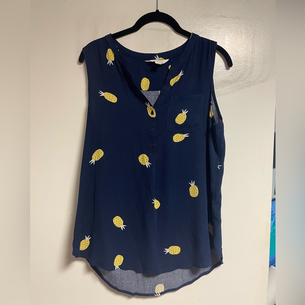 Market & Spruce Sleeveless Blouse.  Size Large. NWOT